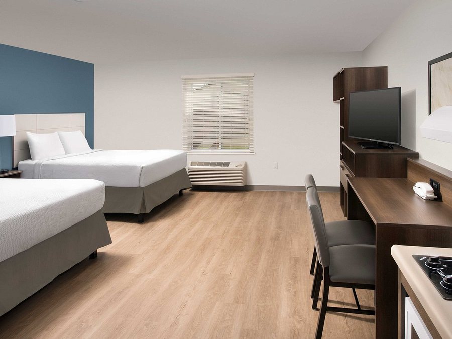 WoodSpring Suites Naples — Guest room