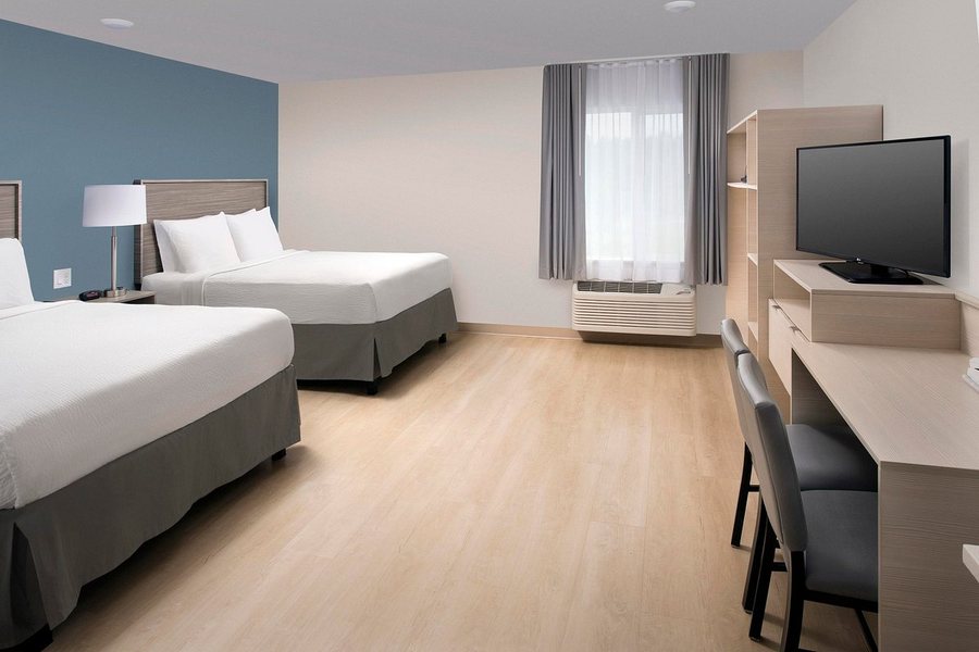 WoodSpring Suites Seattle Redmond — Guest room