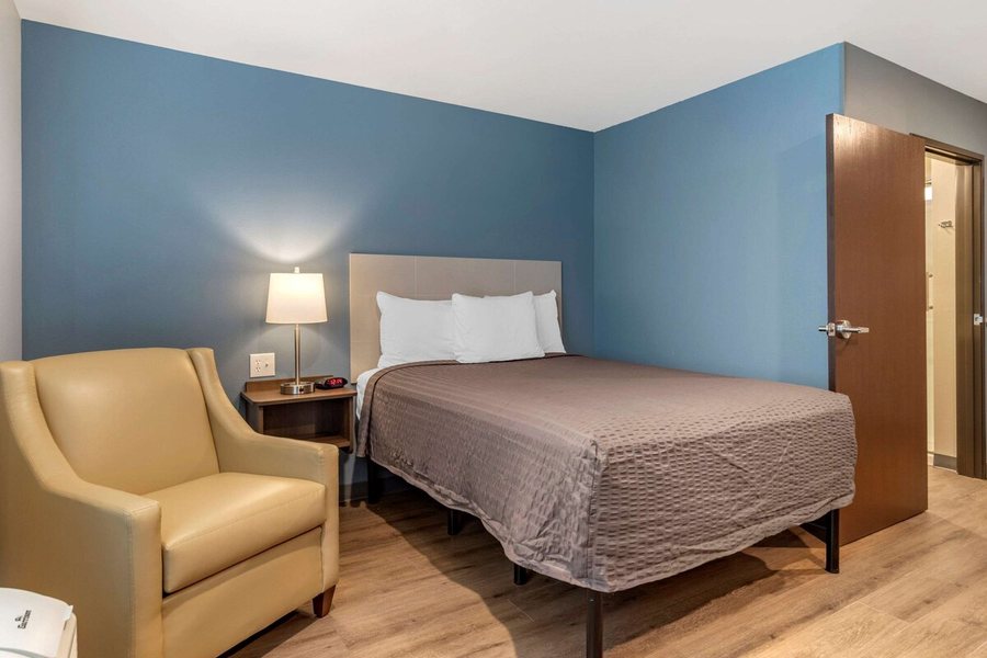 WoodSpring Suites Signature Austin South Central — Guest room