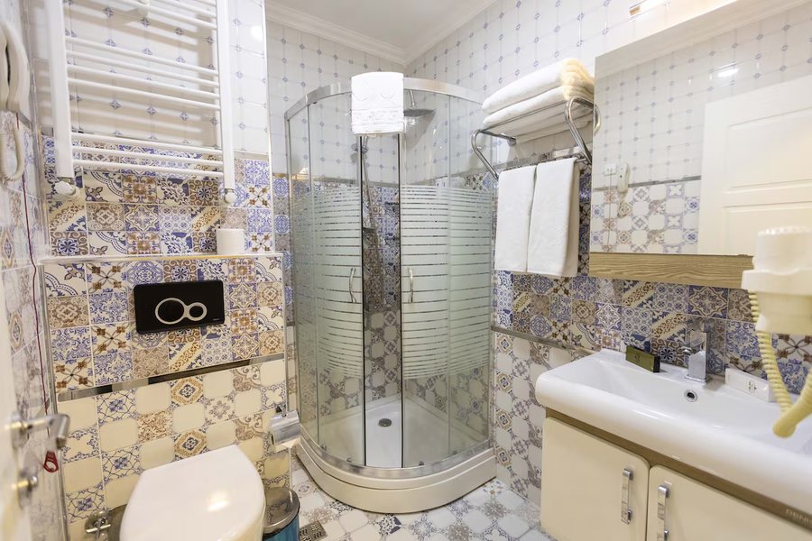 World Point Hotel Istanbul — Bathroom