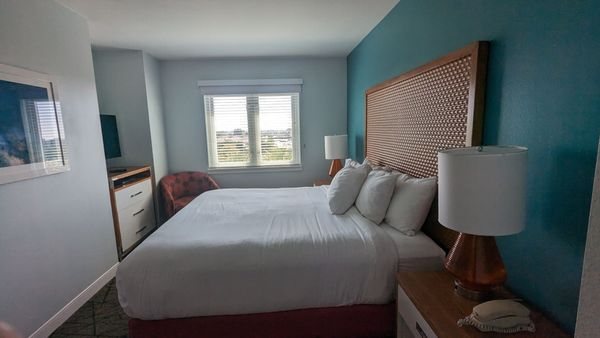 WorldMark Anaheim — Guest room