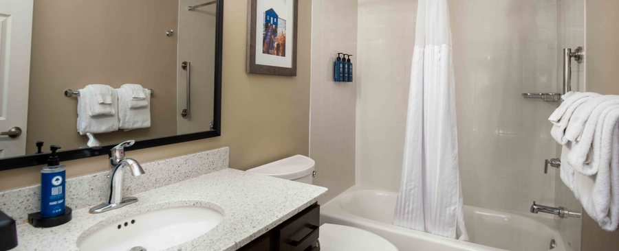 WorldMark Depoe Bay — Bathroom