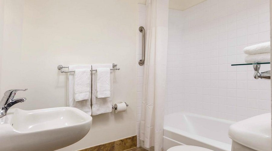 Worldmark San Francisco — Bathroom