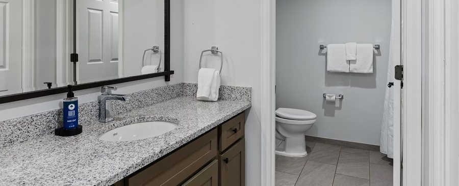 WorldMark Wolf Creek — Bathroom