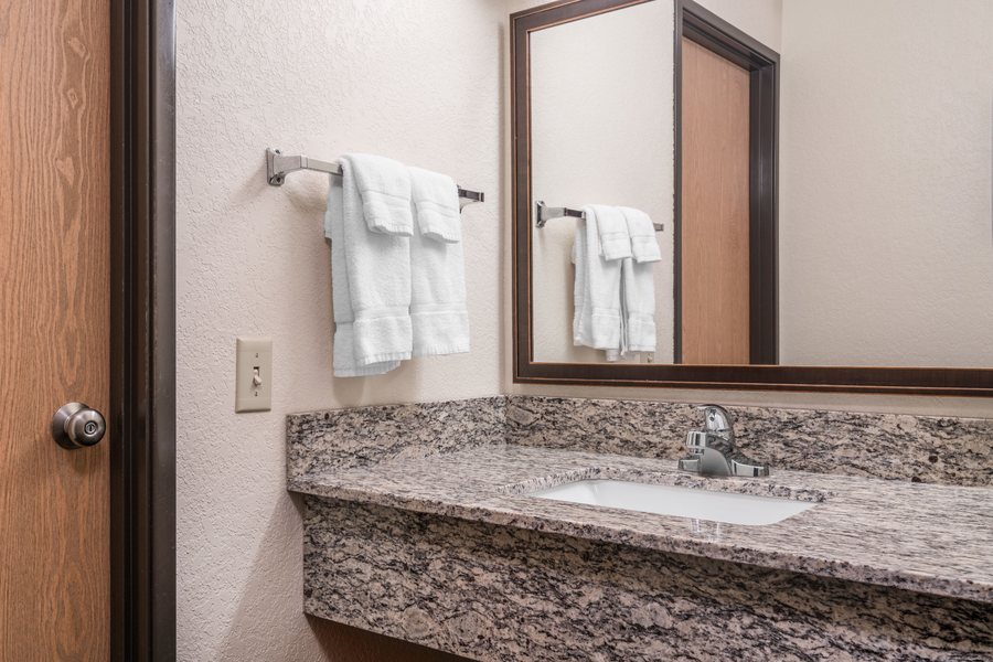 Worthington of Logan — Bathroom