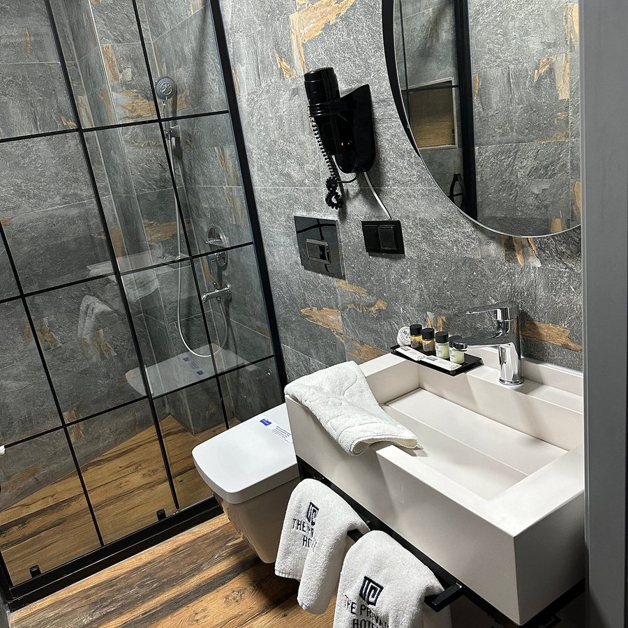 WOW Airport Hotel Istanbul — Bathroom