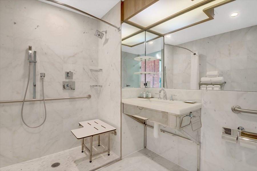 Wyndham Garden Chinatown New York City New York — Bathroom