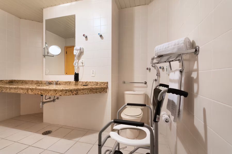 Wyndham Garden Sao Paulo Convention Nortel — Bathroom
