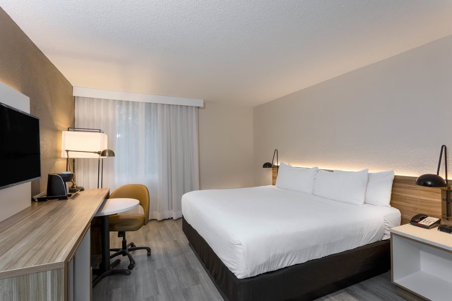 Wyndham Garden Tallahassee Capitol — Guest room