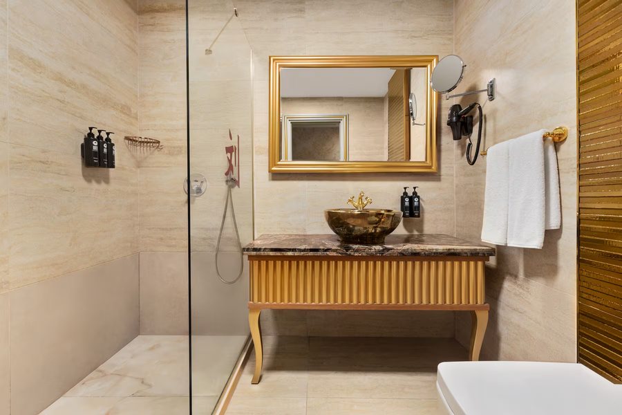 Wyndham Istanbul Old City Istanbul — Bathroom