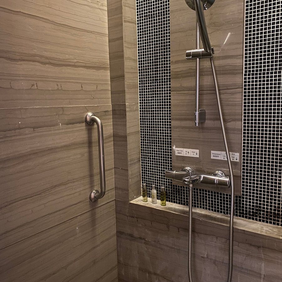 Wyndham Shanghai Nanxiang — Bathroom