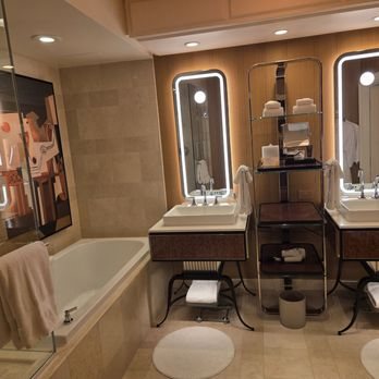 Wynn Las Vegas — Bathroom