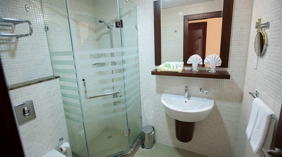 Xclusive Maples Hotel Apartments — Bathroom