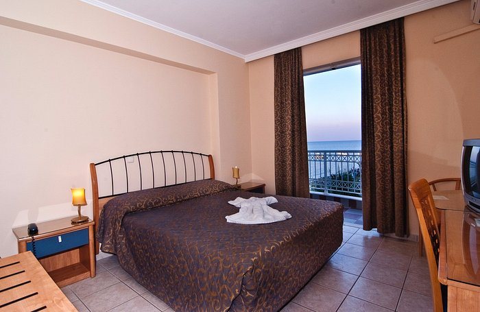 Xenos Kamara Beach — Guest room