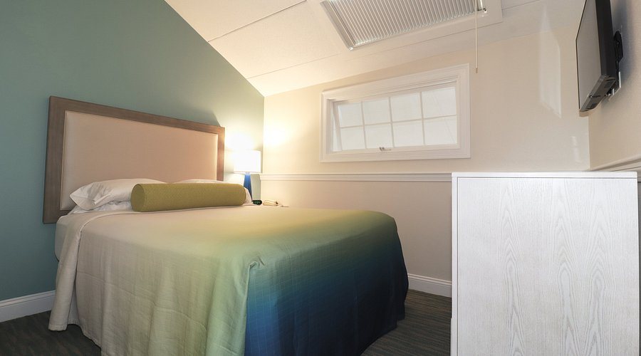 Yarmouth Resort — Guest room
