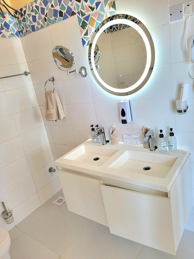 Yasa Boutique Hotel — Bathroom