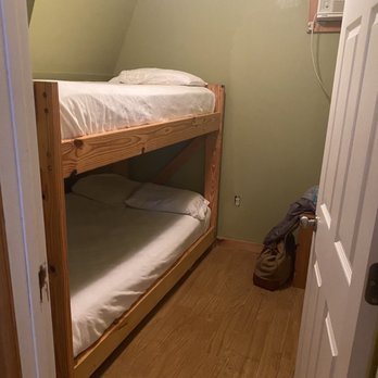 Yellow Cotton Bayside — Guest room