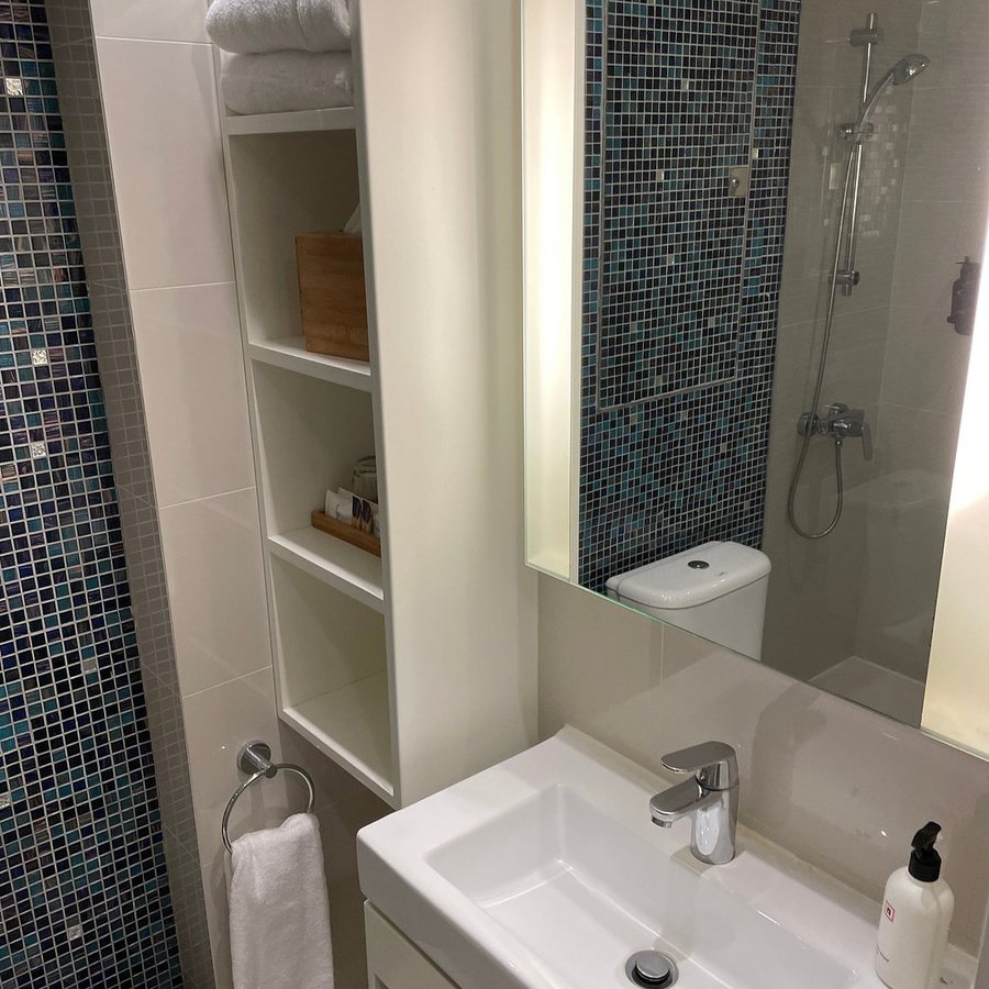Ying nFlo Wesley Admiralty Hong Kong — Bathroom
