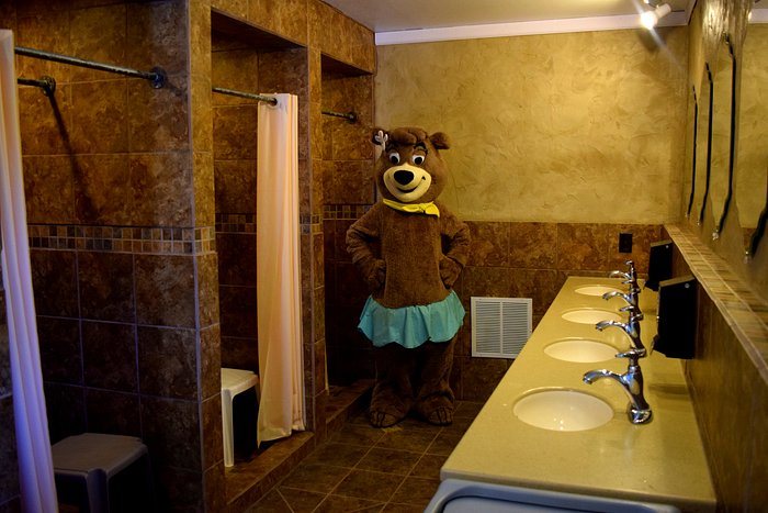 Yogi Bear s Jellystone Park Camp Resort Wichita Falls — Bathroom