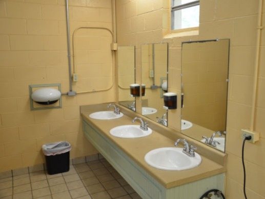 Yonah Mountain Campground — Bathroom
