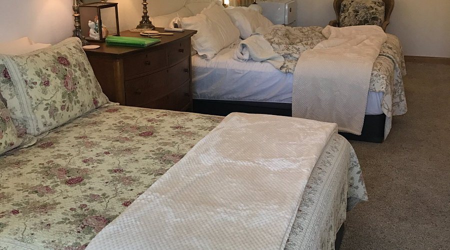 Yosemite Plaisance Bed Breakfast — Guest room