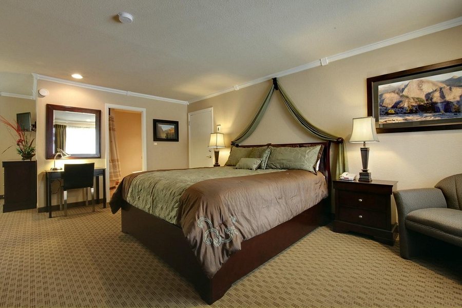 Yosemite Westgate Lodge — Guest room