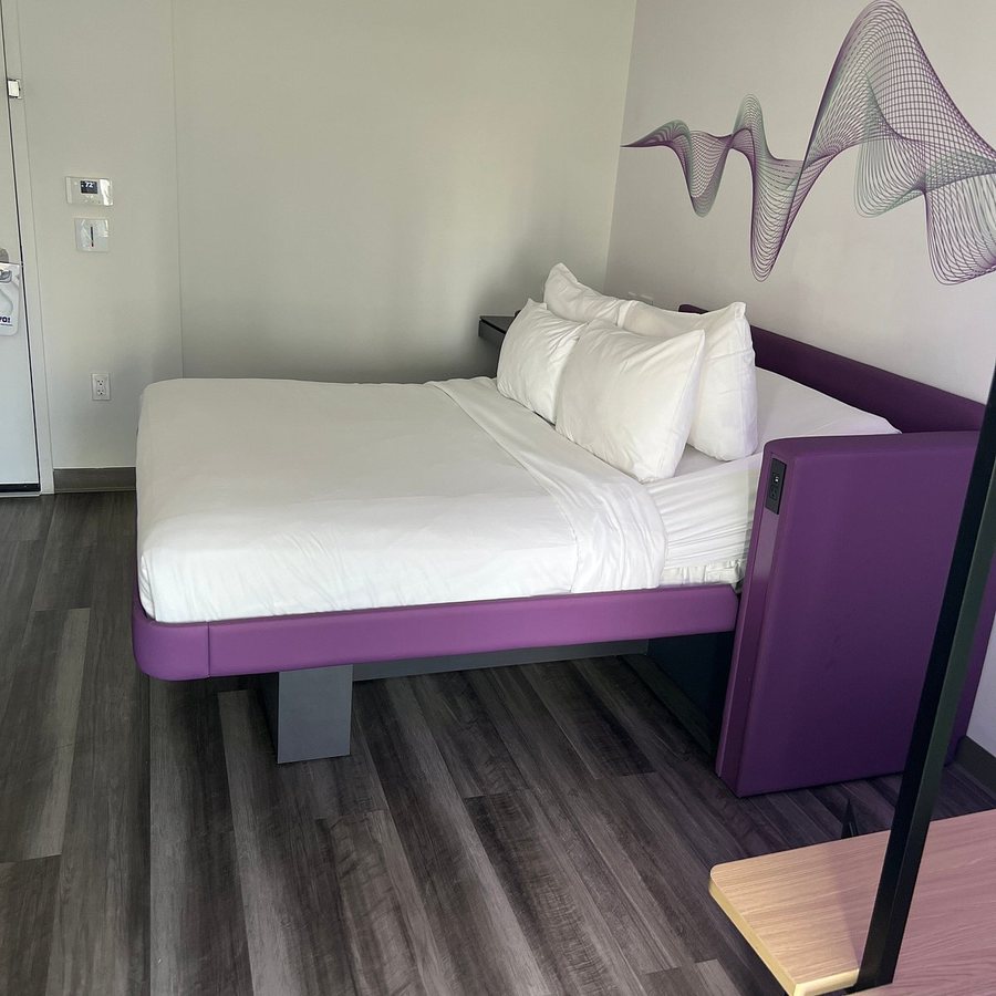 YOTELPAD Miami — Guest room