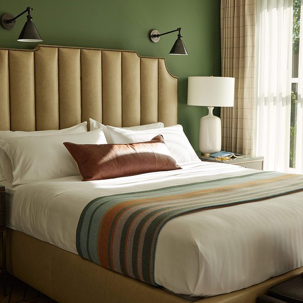 Youngberg Hill — Guest room