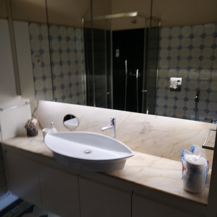 Youropo Taipas — Bathroom