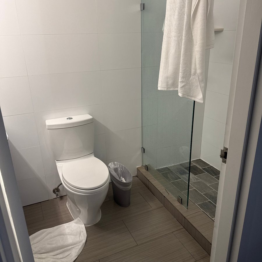 YVE Hotel Miami Miami Florida — Bathroom
