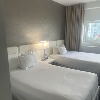 YVE Hotel Miami Miami Florida — Guest room