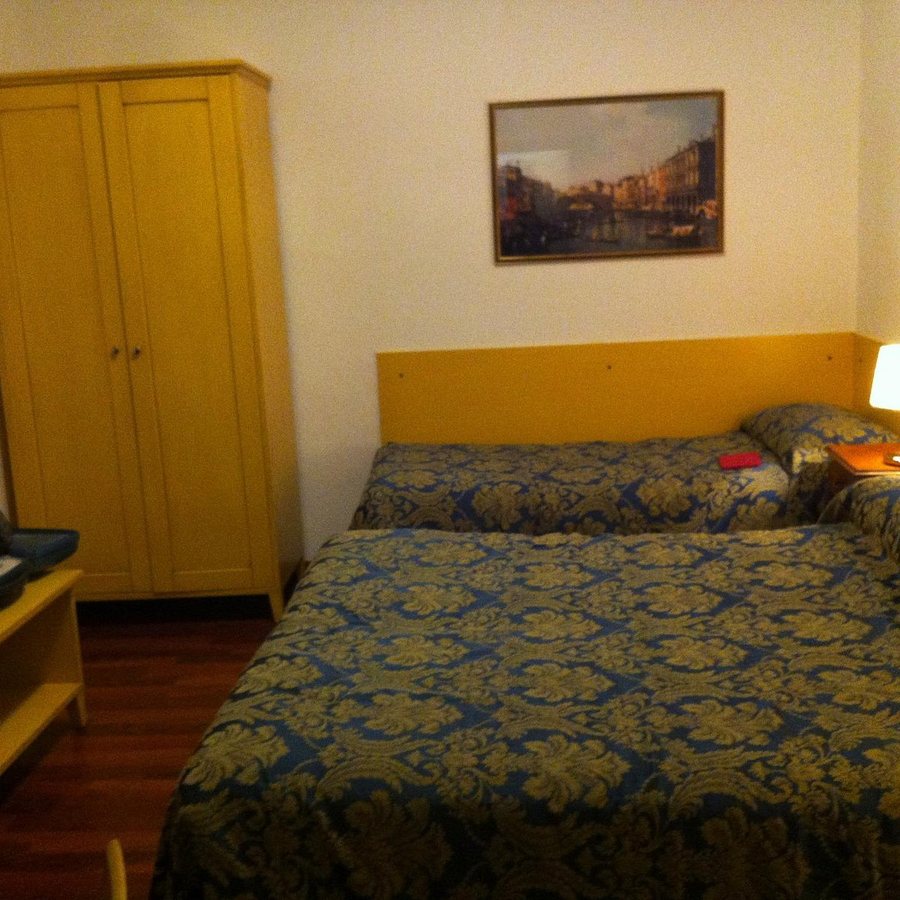 Zaguri B B — Guest room