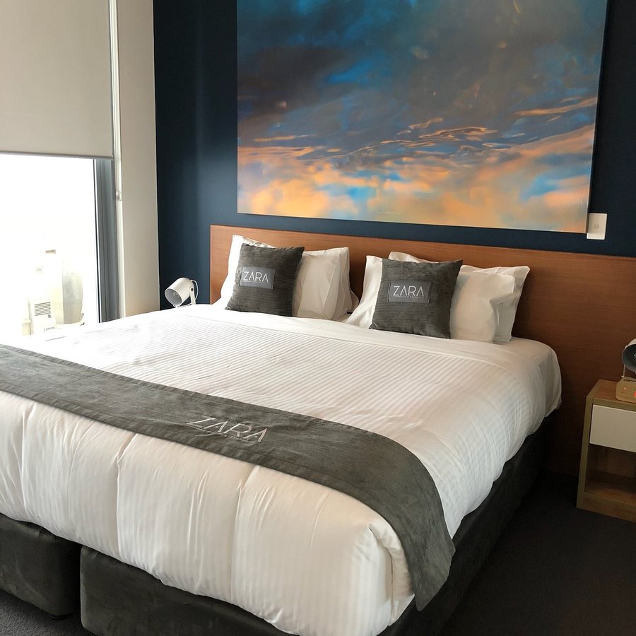 Zara Tower Hotel — Guest room