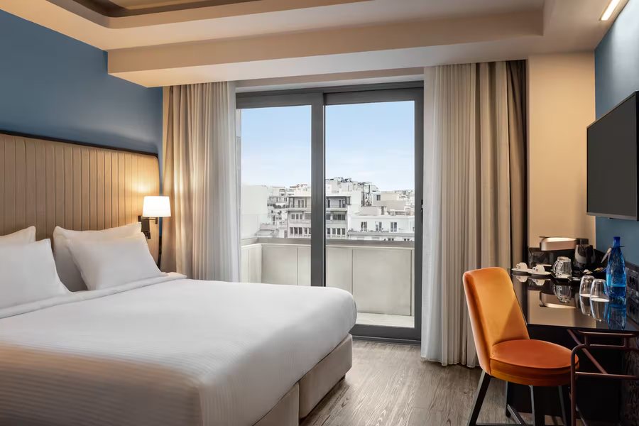 ZEUS Essence Wyndham Athens Residence — Guest room
