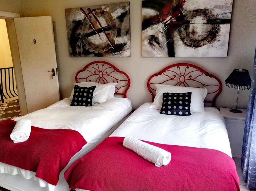 Zevenwacht Country Inn — Guest room