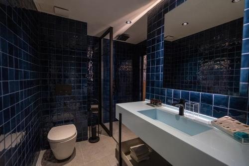 Zimmer Hotel Bosphorus Istanbul — Bathroom