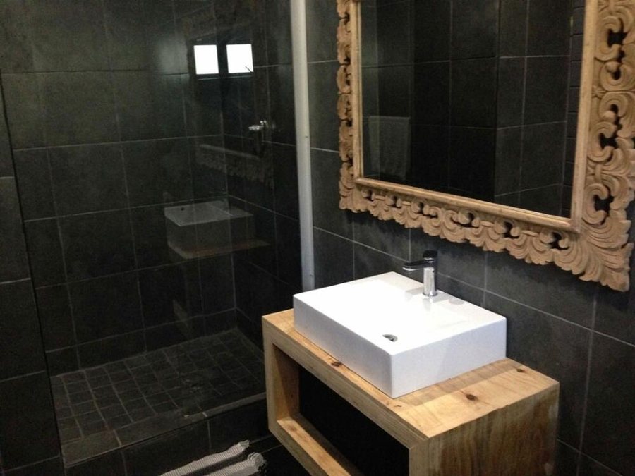 Zinkwazi Lagoon Lodge — Bathroom