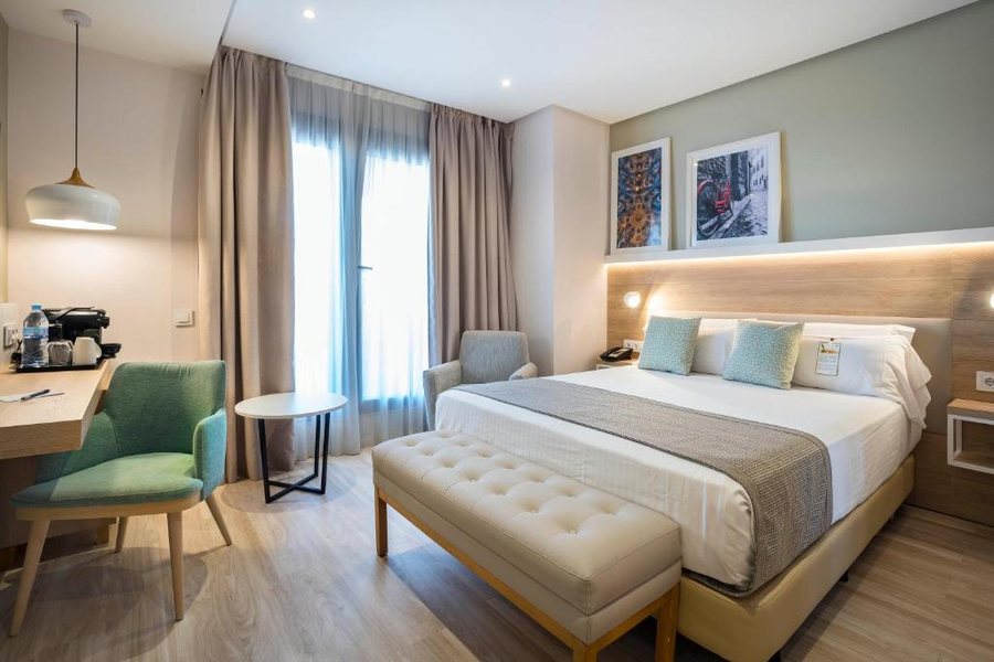 ZT The Golden Hotel Barcelona Barcelona Catalonia — Guest room