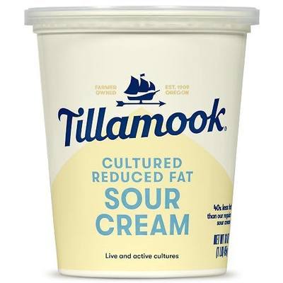 Tillamook Lowfat Sour Cream, 16 oz (Packaging May Vary)