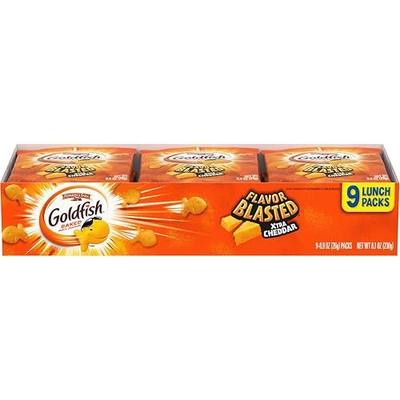 Goldfish Flavor Blasted Xtra Cheddar Cheese Crackers, Baked Snack Crackers, 0.9 oz On-the-Go Snack Packs, 9 Count Tray