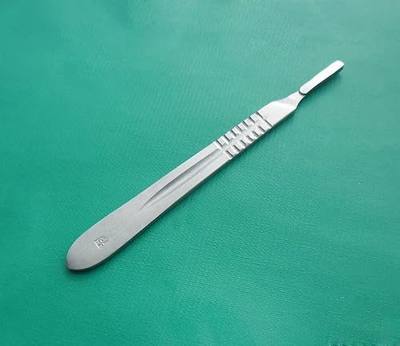 1 Piece Scalpel Handle #4 - Stainless Steel