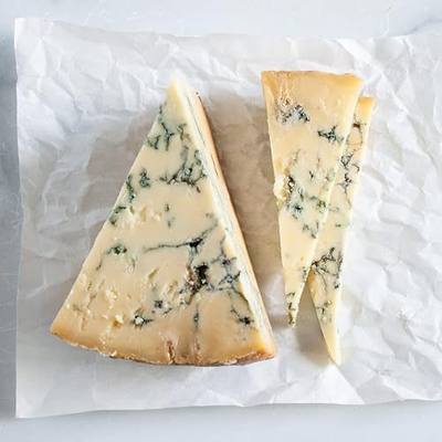 igourmet Tuxford & Tebbutt Blue Stilton Cheese - Award-Winning, Handcrafted Half-Moon of Rich and Creamy English Cheese - Made from Pasteurized Cow's Milk - Perfect for Cheese Boards and Gourmet