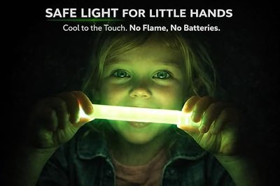 Ready America 27217 8-Hour Emergency Lighsticks, Green (2 Pack) | Activate with a bend and shake for bright illumination; cool to touch and easy to store in homes, offices and cars.