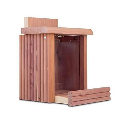 Pennington Cedar Squirrel Snacker Feeder, 2.75 LB Capacity