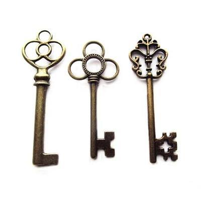 Aokbean 30Pcs Mixed Antique Skeleton Key Charms for Wedding, Jewelry | Retro Decorative Craft Keys, Antique Color Finish, Used for Party and Birthday Favors