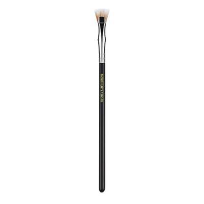 Bdellium Tools Professional Makeup Brush - Maestro Series 730 Bent Mascara Fan - With Soft Synthetic Fibers, For Applying Mascara (Black, 1pc)