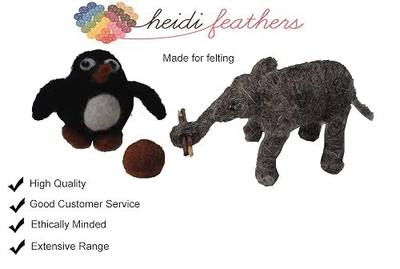 heidifeathers Dyed Wool Batts - Choose Size and Colour (Large (7 oz), Black)