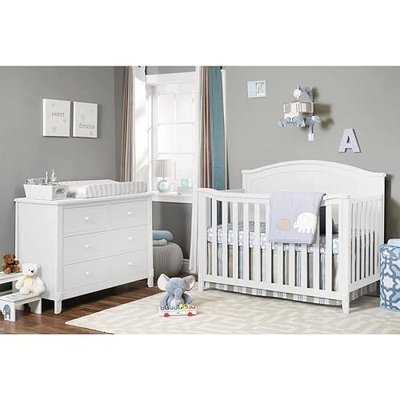 Sorelle Furniture Fairview Crib, Classic 4-in-1 Convertible Crib, Made of Wood, Non-Toxic Finish, Wooden Baby Bed, Toddler Bed, Child’s Daybed and Full-Size Bed, Nursery Furniture -White