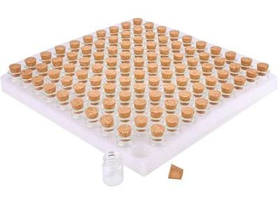 MaxMau 100 Count Small Glass Bottles with Corks,5ml Tiny Vials Clear Mini Jars Wooden Stopper for Art Crafts Storage Party Decoration Wedding Favors