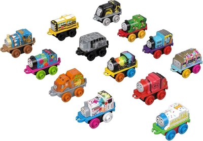 Thomas & Friends MINIS, Party Favor Surprise Cargo